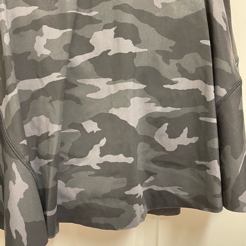 Athleta Camo Match Point Skort - Picture 3 of 11